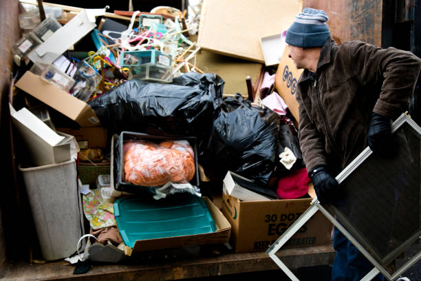 Best Garage Cleanout  in Kettering, OH